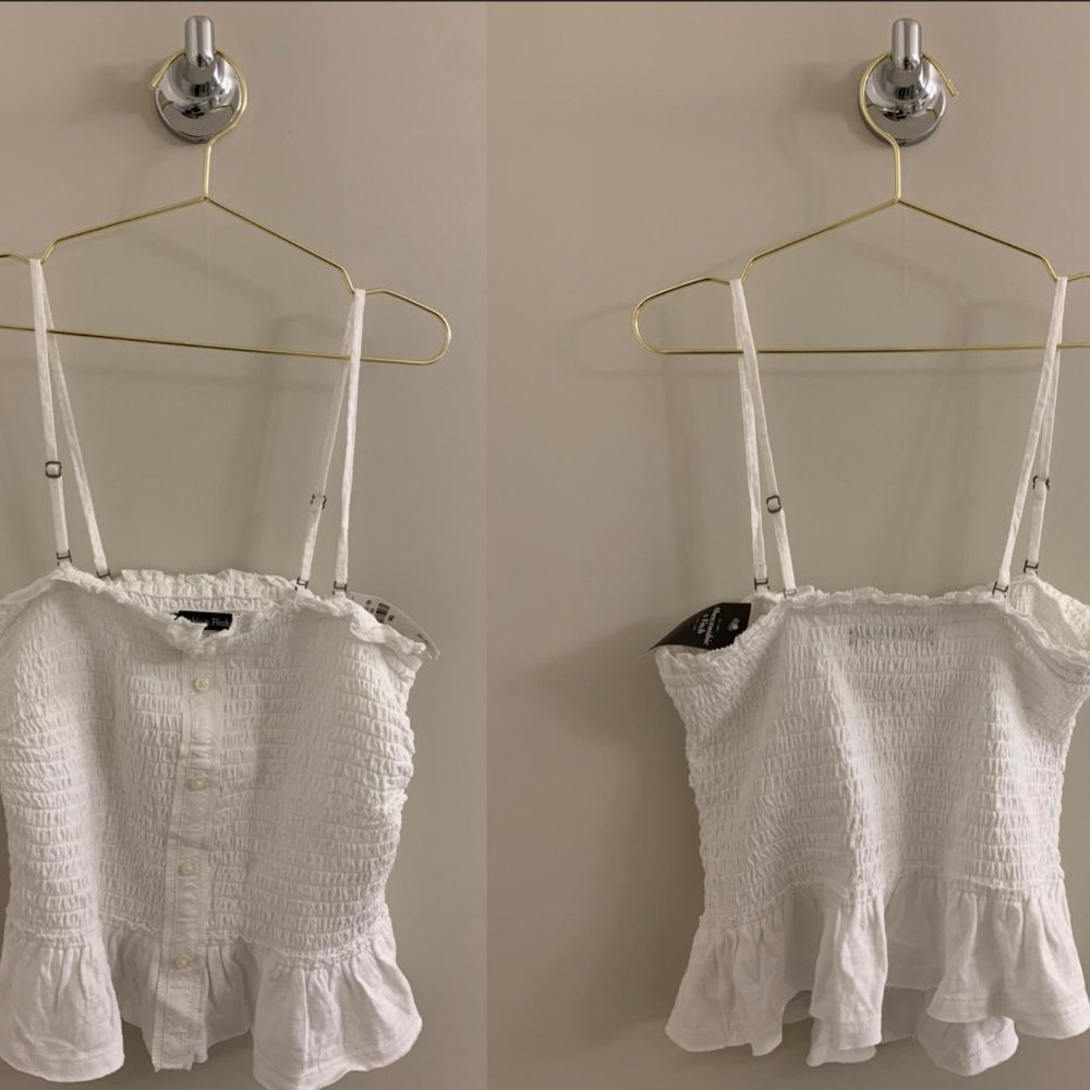 NWT Peplum Blouse with removal straps